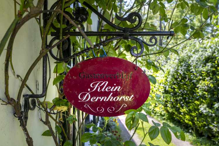 Klein Dernhhost Bord